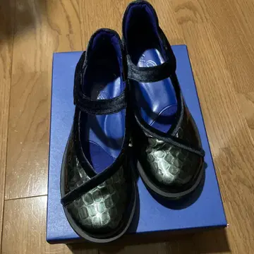 ikue 크로커다일풍 로퍼