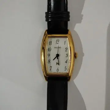 Seiko 가죽 벨트 시계