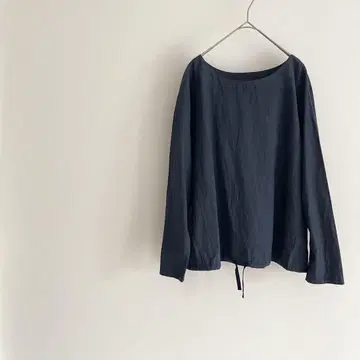 새상품급 nest robe 보트넥 블라우스 F 네이비