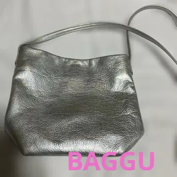 BAGGU 가죽 숄더 백 크로스바디 미니백 실버