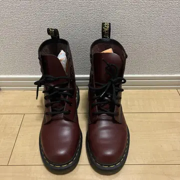 닥터마틴 23cm 8홀 체리 레드