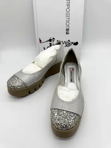 새상품 네이비 컴포지션 나인 펌프스 GD 22.5cm