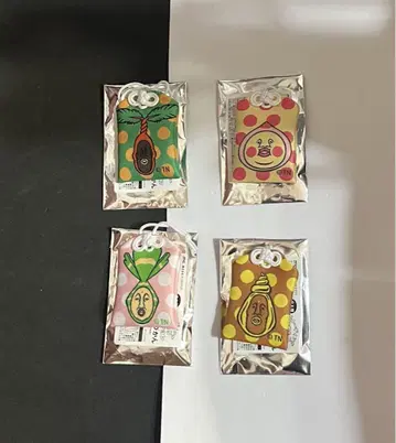 작은 요정 안내서: 부적