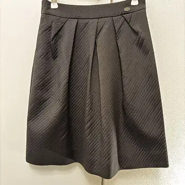 FOXEY 블랙 플레어 스커트 면 폴리