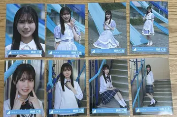 히나타자카46 브로마이드 츠루사키 히카 MV 의상 8종 컴프