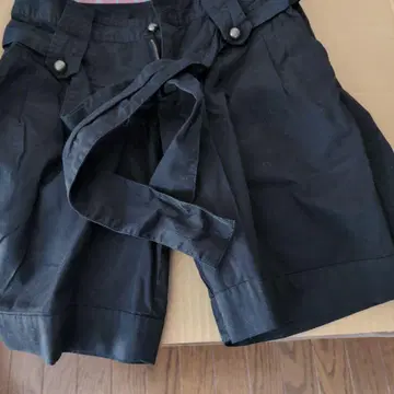 COMME CA ISM 블랙 숏 팬츠