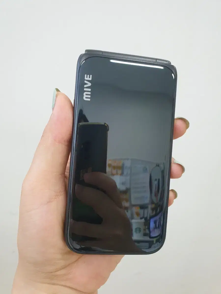 Same-day Shipping, No Image Burn-in, Style Folder 32GB Black Grade A, Busan Used Phone