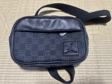 Jordan Monogram 숄더백 블랙 MA0981