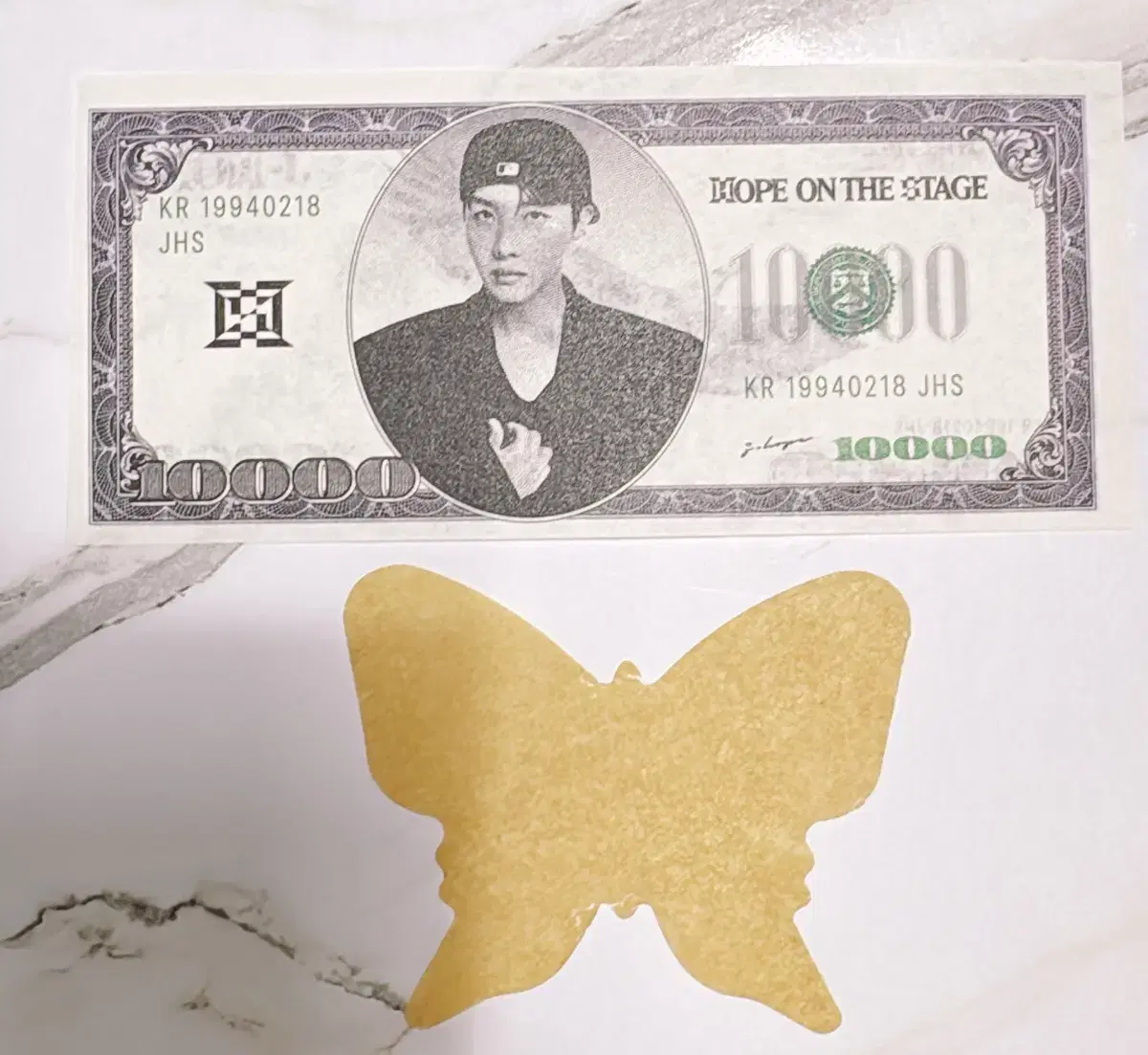 방탄 제이홉 홉온더스테이지 홉머니 나비컨페티