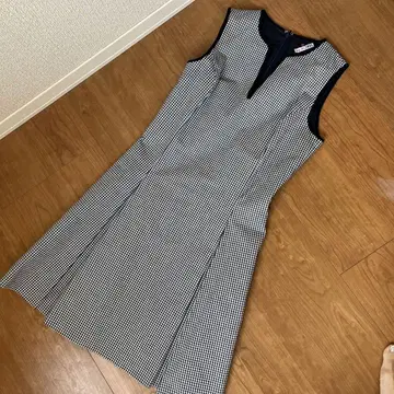 브룩스브라더스 체크 무늬 슬리브리스 원피스 4