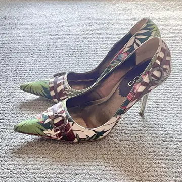 ALDO 사파리 패턴 여름 펌프스 38 24.5