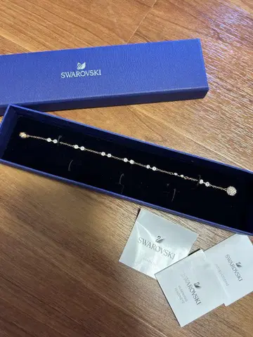 SWAROVSKI 스와로브스키 팔찌 브레스 큐빅