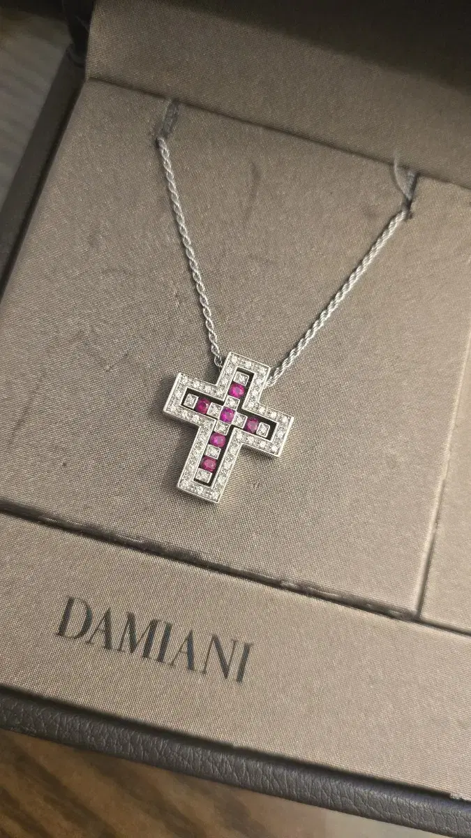 Damiani belle Epoque M dia Lewby