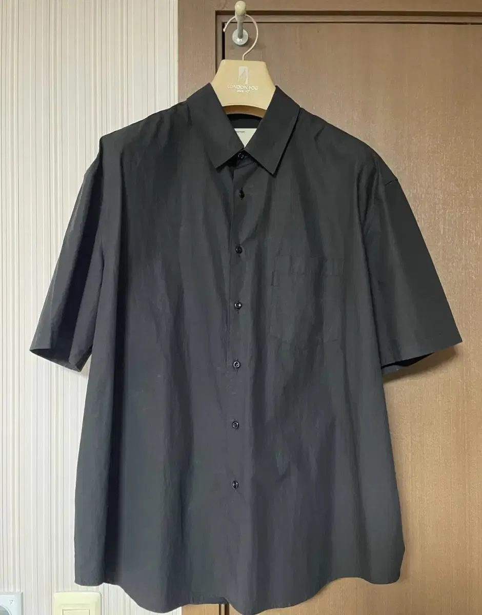 Pottery Comfort Short Sleeve Shirt Size 2 Full Set