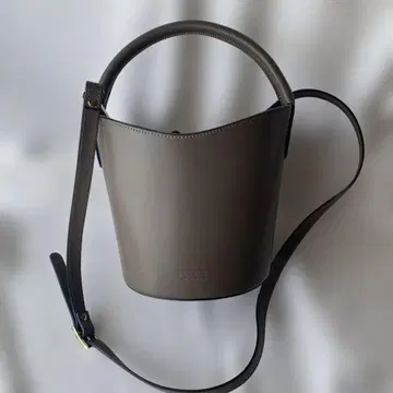 Pelletteria Veneta 2way 버킷백