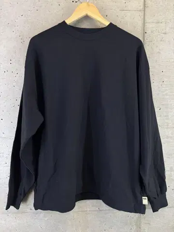 Beams SSZ 24SS GYM TECH L/S 긴팔 스트레치 맨투맨