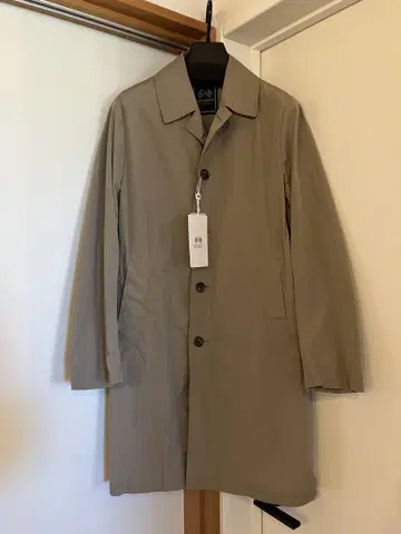 United Arrows Sovereign 소버린 스텐카라 코트 S