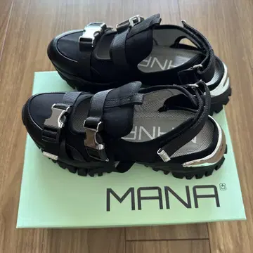 MANA 스포츠 샌들 블랙