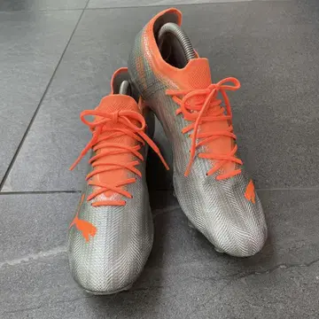 축구 스파이크 27cm