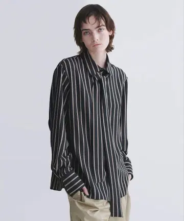 쿠르니 cullni 스트라이프 셔츠 2025S/S