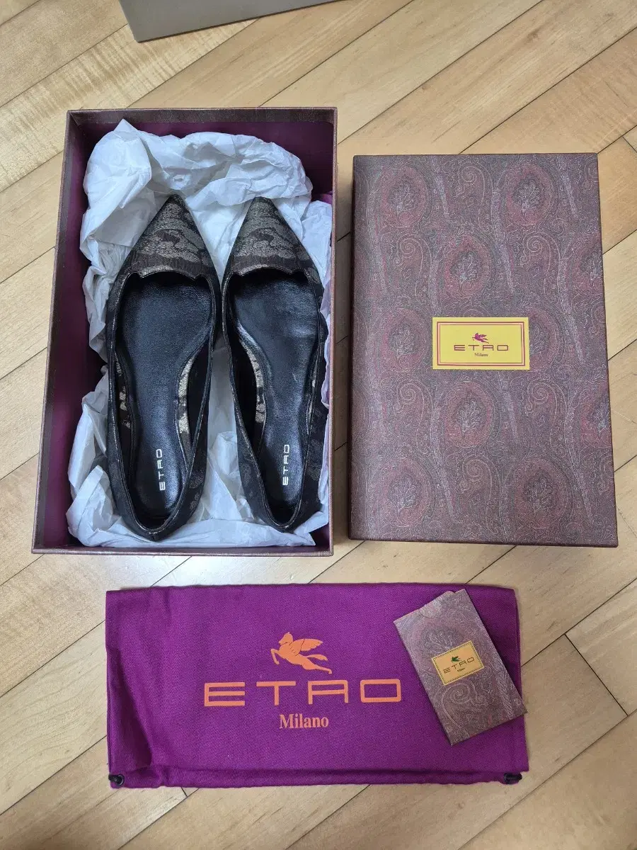 Etro Women's Flat Shoes (Authentic)