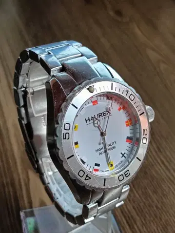 Haurex Italy 회전 베젤 쿼츠 손목시계 7K374UWF