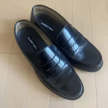 남성용 블랙 로퍼