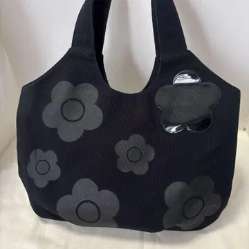 새상품급 MARY QUANT 마리콴트 토트백 데이지