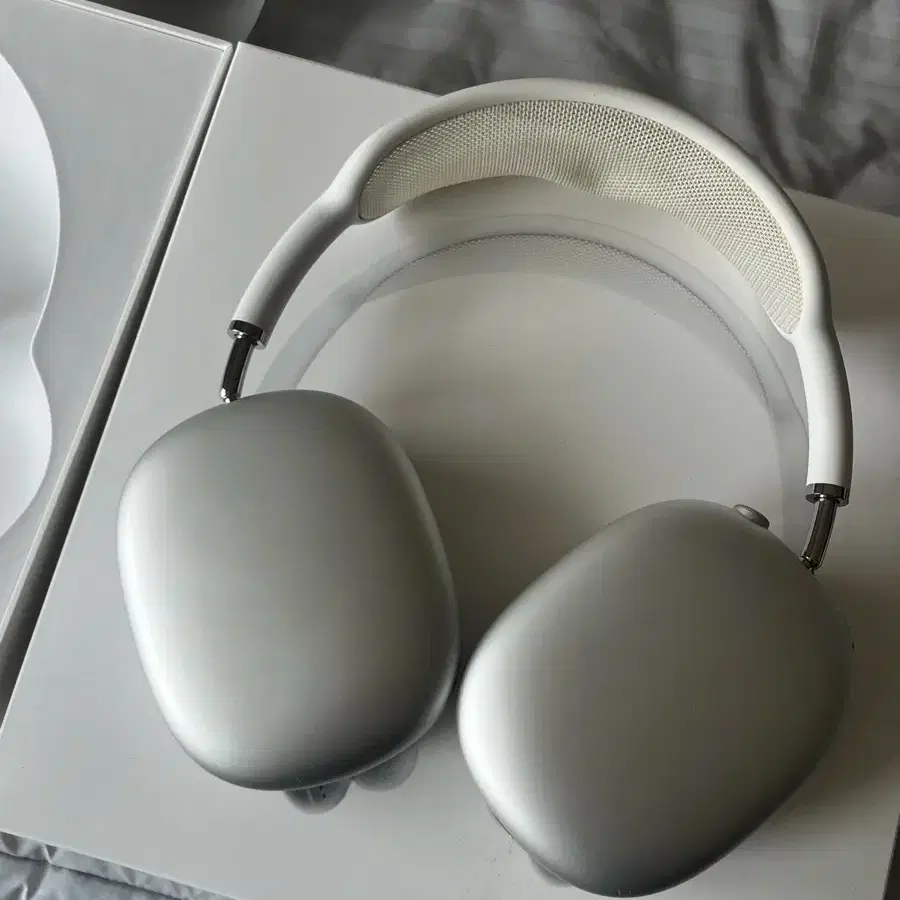 애플 에어팟 맥스 실버(8핀,박스 O)