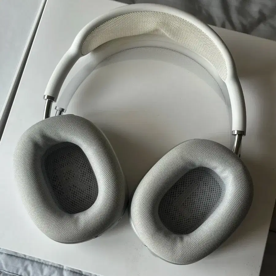 애플 에어팟 맥스 실버(8핀,박스 O)