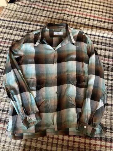 SUGARHILL 21SS 옴브레 체크 셔츠