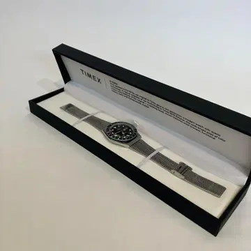새상품 Q TIMEX 큐 타이맥스 tw2u60900 블랙 그린