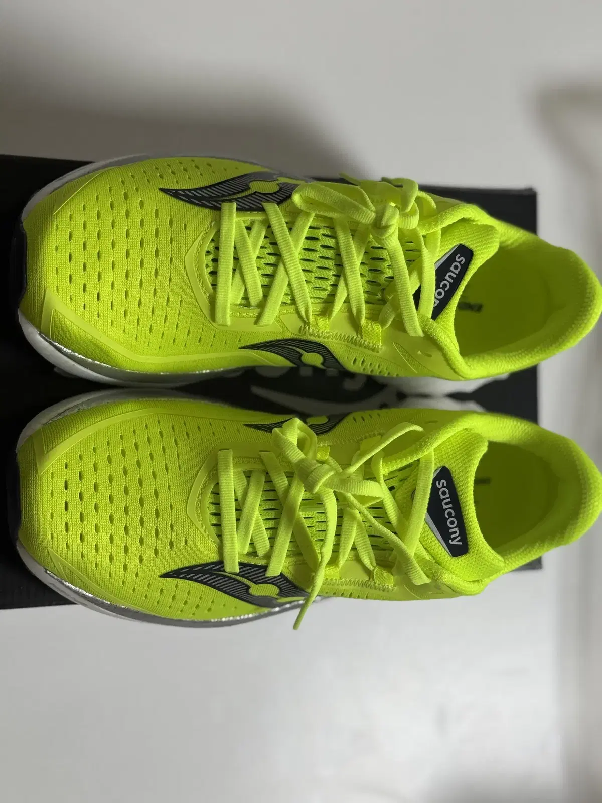[260] Saucony Endorphin Speed 4 Citron Navy