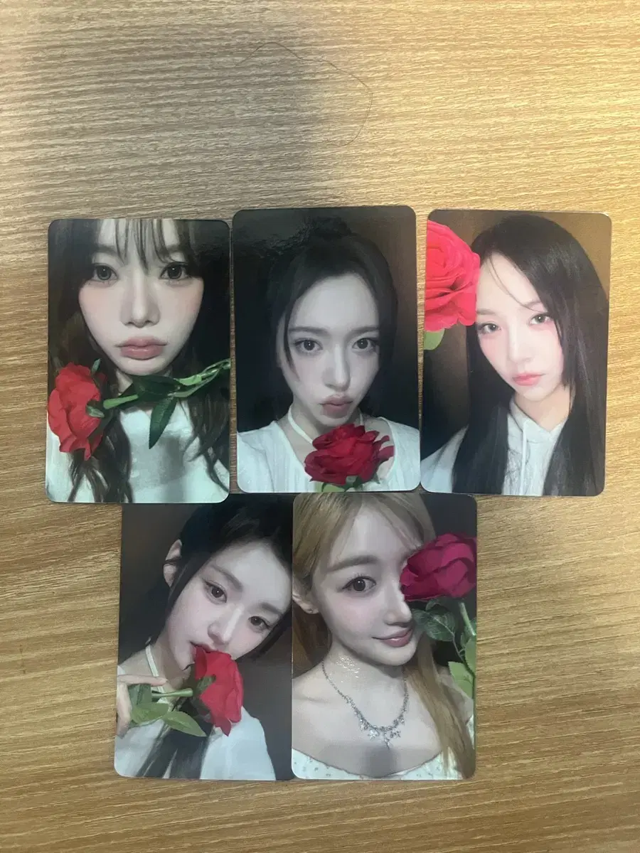 피프티피프티 FIFTYFIFTY 애플뮤직 대면 미공포 판매합니다