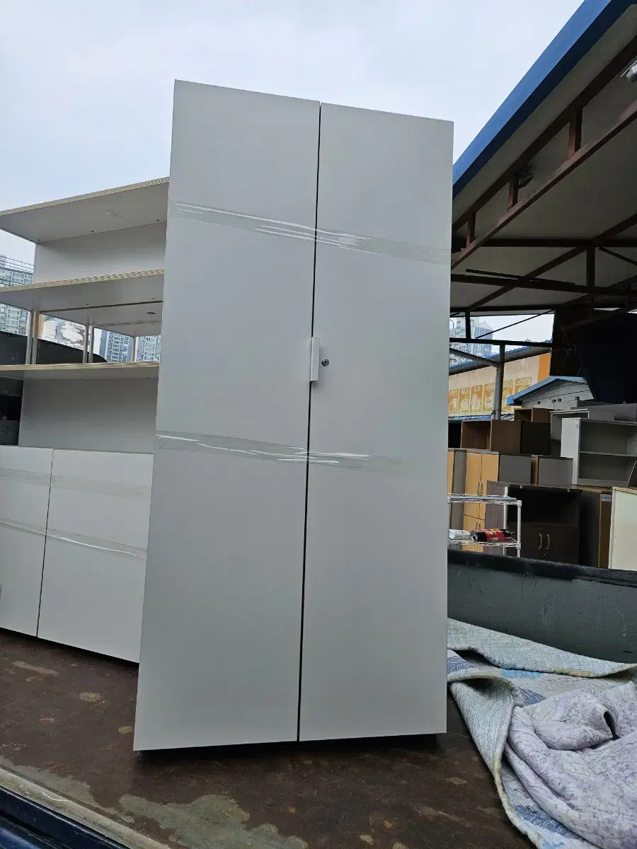 Desker Bookshelf