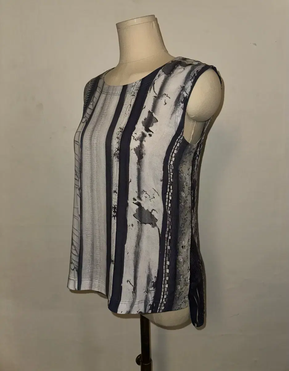 MM6 Margiela Sleeveless