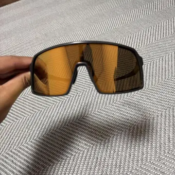 오클리 수트로