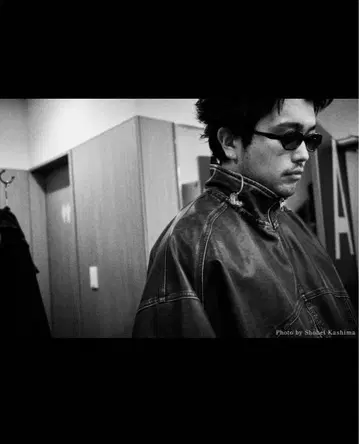 이구치 리 착용 DNSR Vintage Track 빈티지 KINGGNU