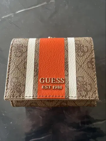 GUESS 3단 폴더형 지갑 브라운/오렌지