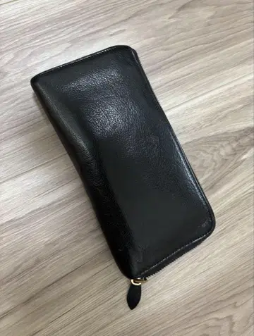 일비종떼 IL 지퍼 장지갑 블랙