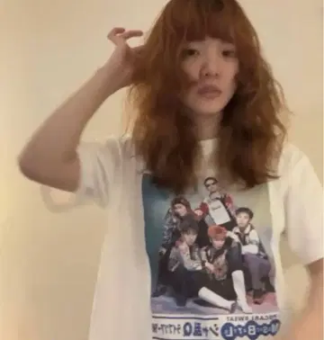 아이묭 착용! 미사용 새상품 90년대 샤란Q 포카리맨투맨 티셔츠 화이트