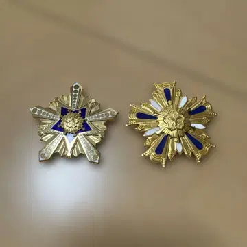 골드 컬러 별 모양 훈장 2개 세트