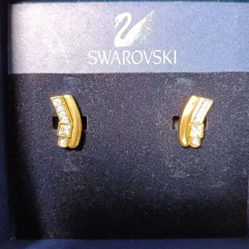 스와로브스키 Swarovski 골드 커브 디자인 귀걸이