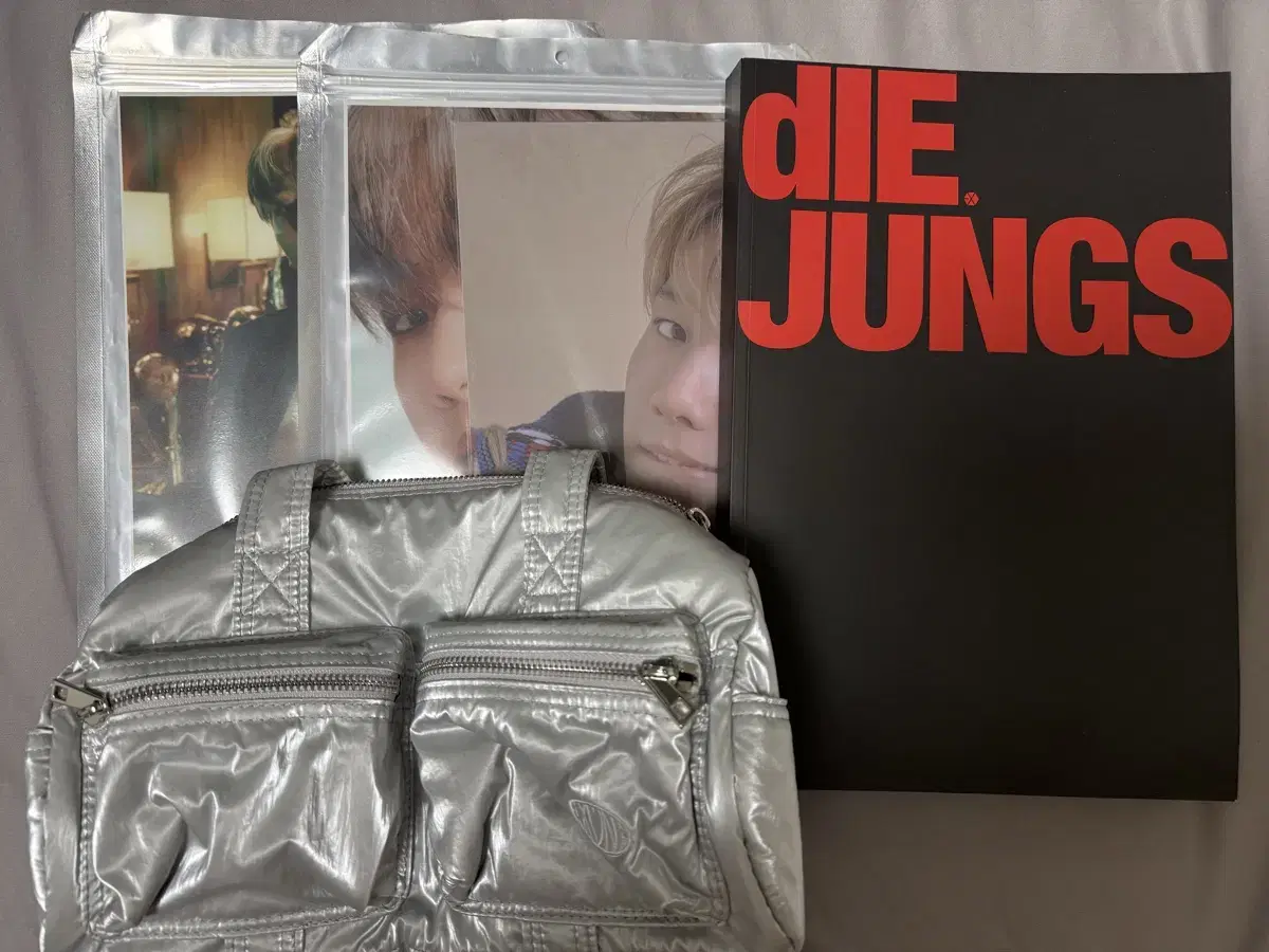 Exo Digyoonce lightstick bag poster