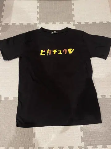 포켓몬 티셔츠 피카츄