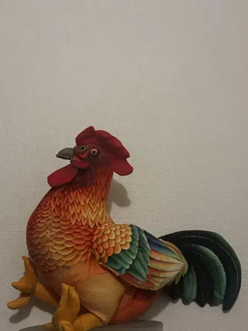 컬러풀한 닭 봉제 인형