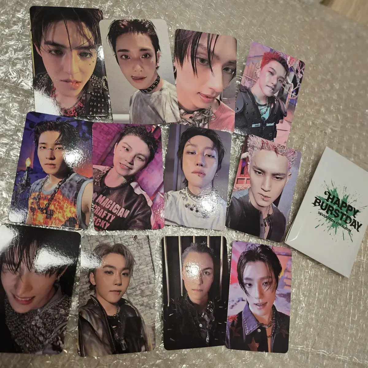 Seventeen broadcast poca 12 pieces 1 set bulk + the8 sticker 4 pieces