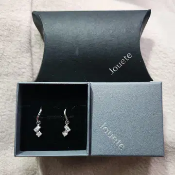 세일] Jouete 후프 귀걸이 지르코니아 045869