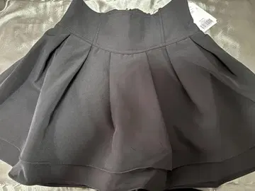 미셸 마카롱 슬림 레그 스커트 블랙 xs 사이즈