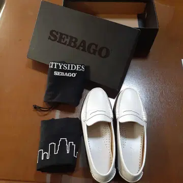 가격 인하 SEBAGO 화이트 가죽 로퍼